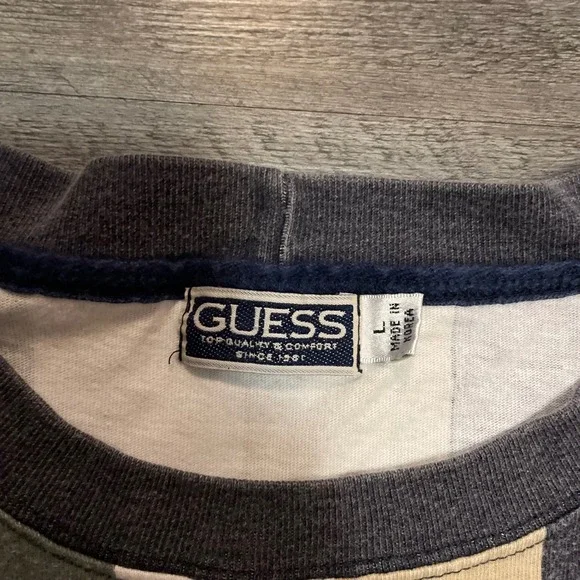 Vintage Guess Vertical Stripe Pocket T-Shirt Mens Large Green Tan Navy 90s Korea - Picture 2 of 5